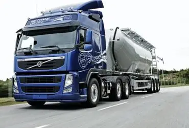 Long Haul Trucks